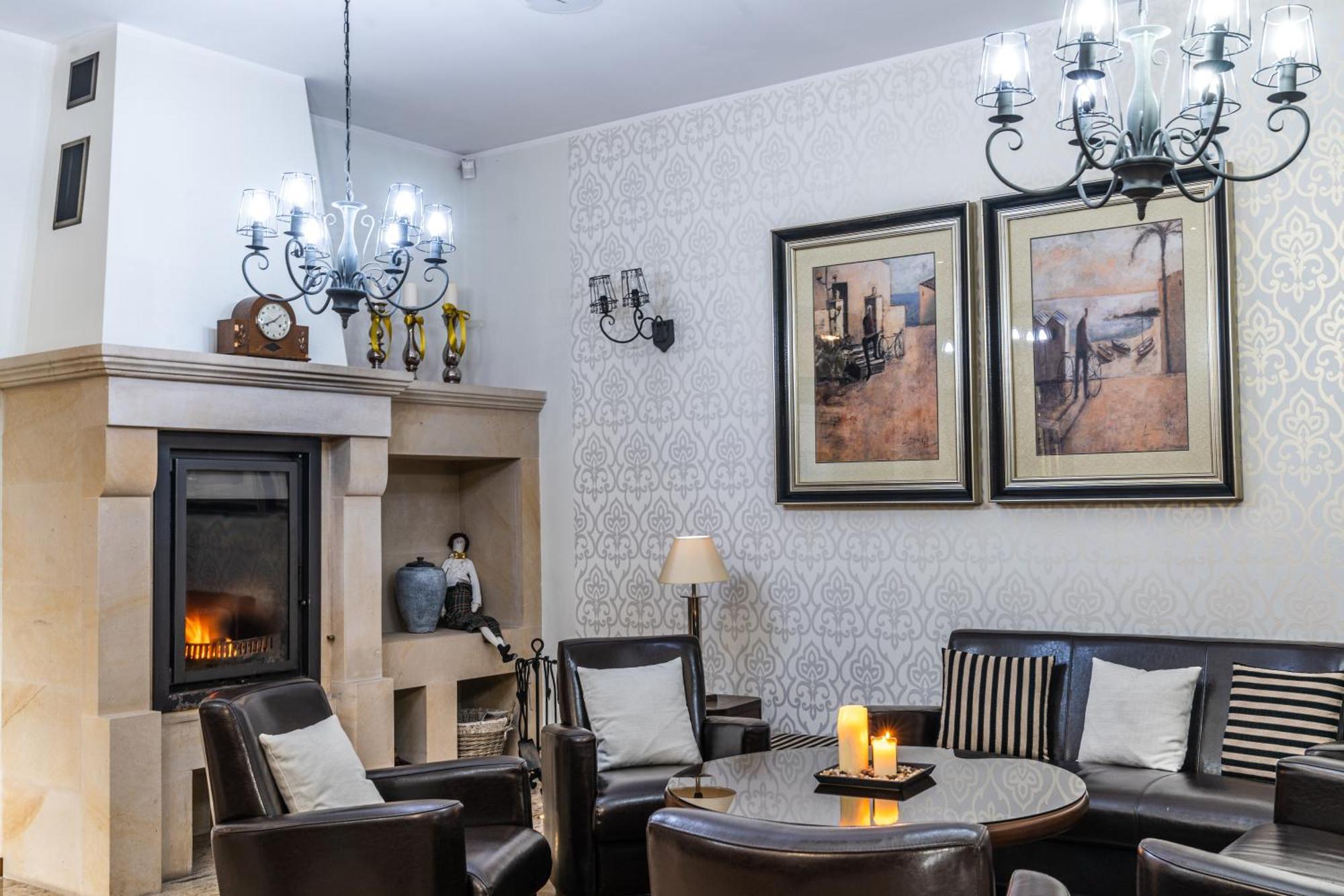 Hotel Biala Koszula Tleń Zewnętrze zdjęcie