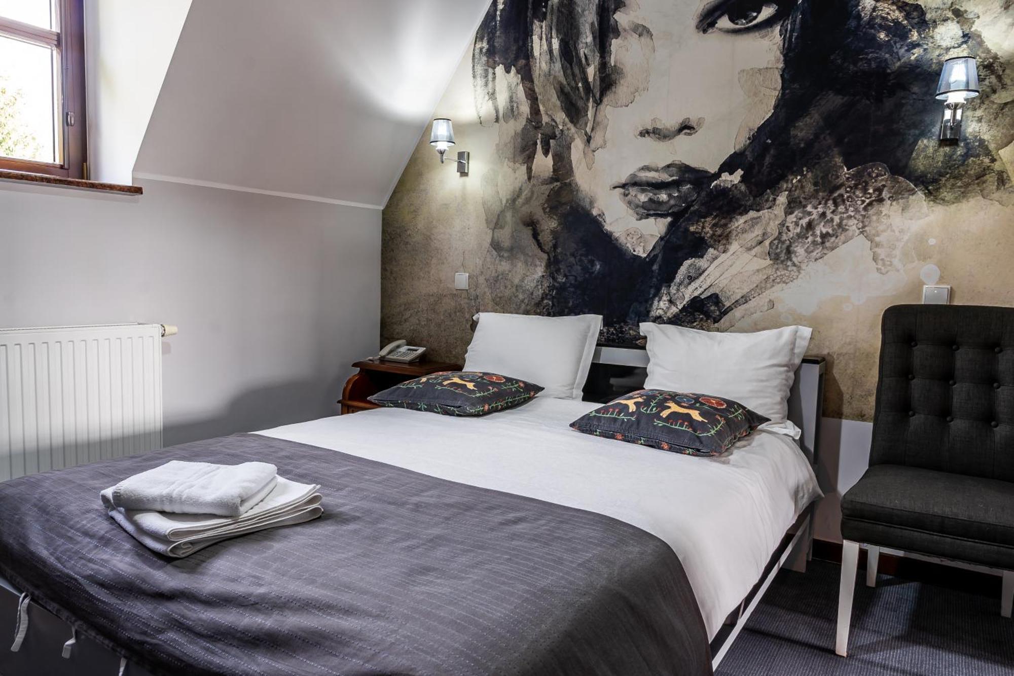 Hotel Biala Koszula Tleń Zewnętrze zdjęcie